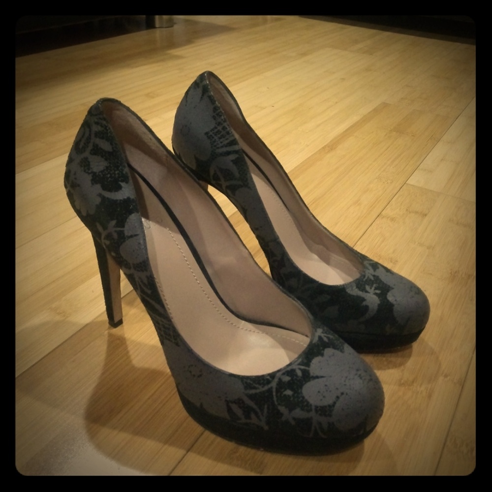 Vince Camuto Pumps